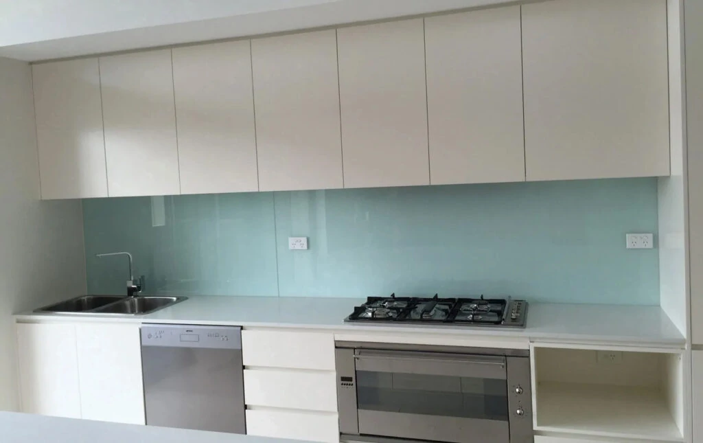 glass kitchen splashback